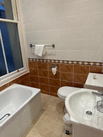 Hadleigh Hotel Истбурн Экстерьер фото